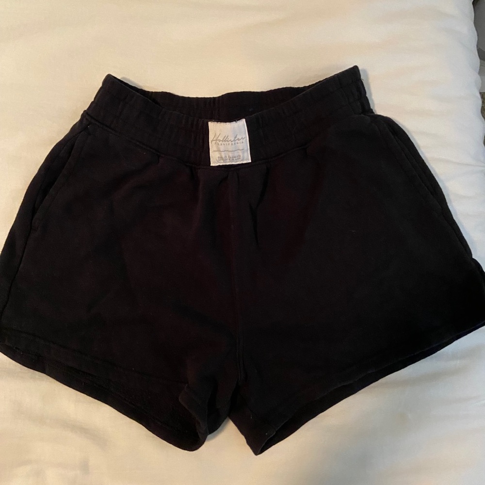 Hollister high waisted black shorts